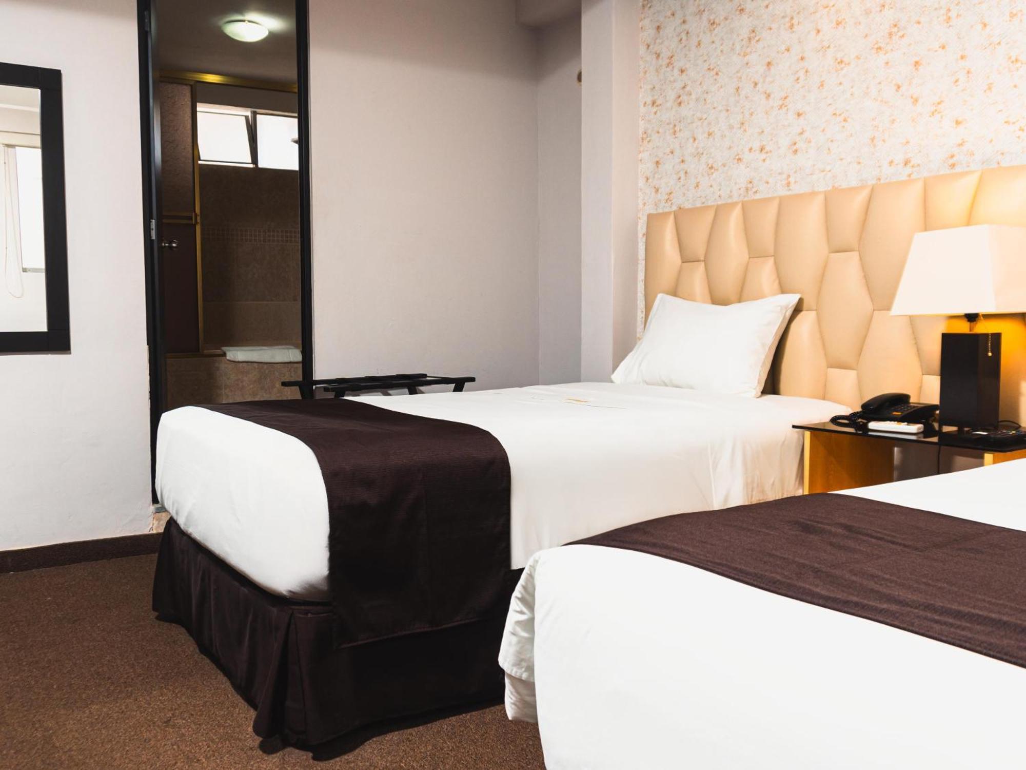 Hotel Ferre Miraflores Lima Kültér fotó